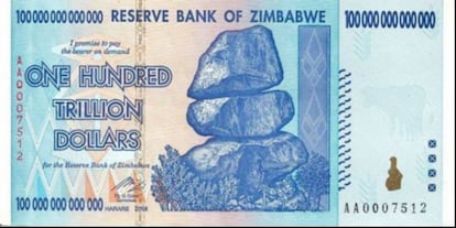 Billete de 100.000.000.000.000 dólares de Zimbabue. El pasado verano, el Banco Central del país africano decidió retirar su divisa de la circulación porque había perdido casi todo su valor. En todas las cuentas bancarias con depósitos de hasta 175.000 billones de dólares el Gobierno reemplazó esa suma por cinco dólares estadounidenses.