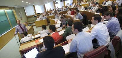 IESE Business School imparti&oacute; clases adaptadas a las empresas para m&aacute;s de 5.000 profesionales.