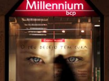 Una oficina de Millennium BCP, la marca bajo la que opera BCP, en Lisboa. 