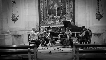 La Real C&aacute;mara interpret&oacute; la bella y desconocida m&uacute;sica del compositor barroco sevillano Francisco Jos&eacute; de Castro en el Festival &#039;Nits de Cl&agrave;ssica&#039; de Girona. 