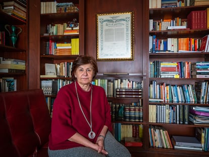 Rocío Sánchez, genealogista que busca orígenes sefardíes, durante una entrevista para el diario EL PAÍS, en Bogotá, el 28 de febrero del 2023.