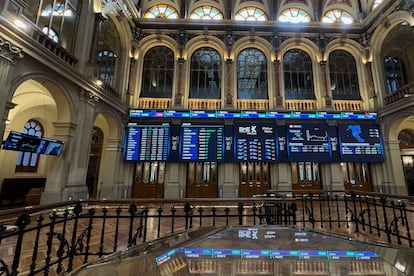 Paneles de la Bolsa de Madrid.