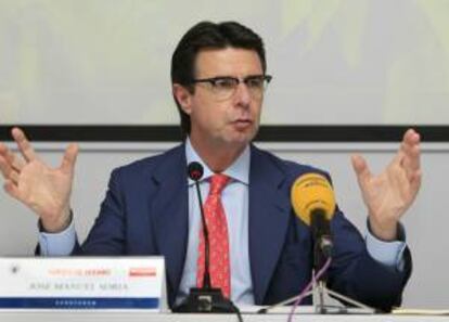 El ministro de Industria, Energía y Turismo, José Manuel Soria, durante su intervención esta tarde en el curso de la Universidad Complutense Nuevos horizontes tras la crisis económica.