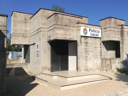 Edificio de la Policía Local de Candeleda, en Ávila.