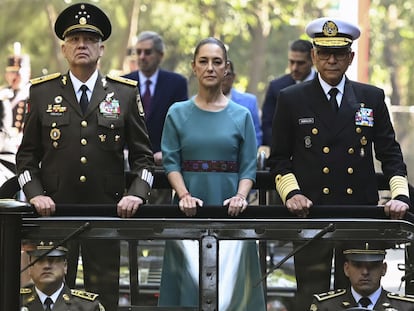 Ricardo Trevilla, Claudia Sheinbaum y Raymundo Morales en Ciudad de México, el 9 de febrero de 2025.