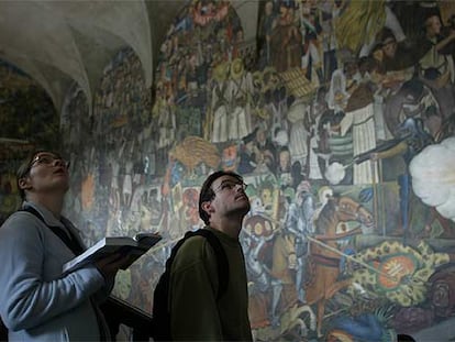 Catai estrena un catálogo dedicado  a México, con la capital (en la foto, mural de Diego  Rivera en el Palacio Nacional) y las ciudades coloniales como reclamo principal.