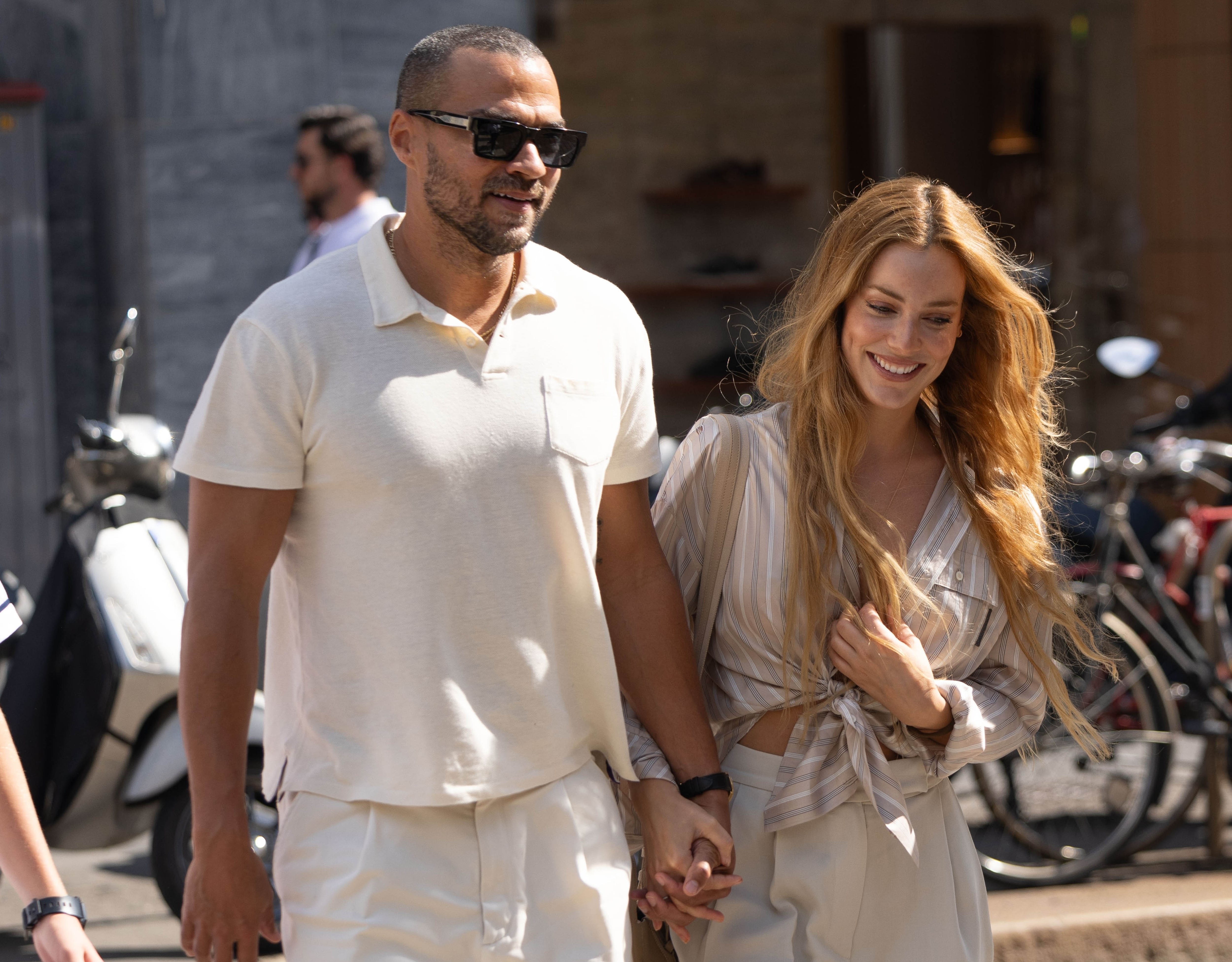 Jesse Williams, de ‘Anatomía de Grey’, y Alejandra Onieva, padres de su primer hijo en común