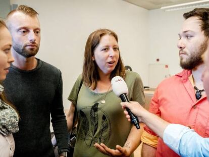 Una de las supuestas hijas de Karbaat en el juzgado en Rotterdam, este viernes.