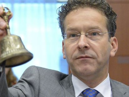 Jeroen Dijsselbloem has been re-elected to a second term as Eurogroup chief.