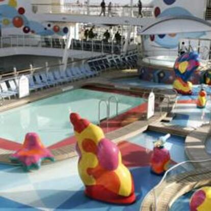 Una de las piscinas del Oasis of the Seas