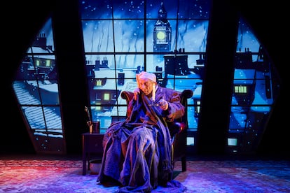 Joan Pera como señor Scrooge en la función Tot l'any pot ser nadal en el Teatre Romea.