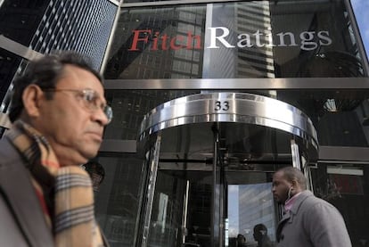 Entrada de la sede de la agencia de calificaci&oacute;n Fitch en Nueva York.