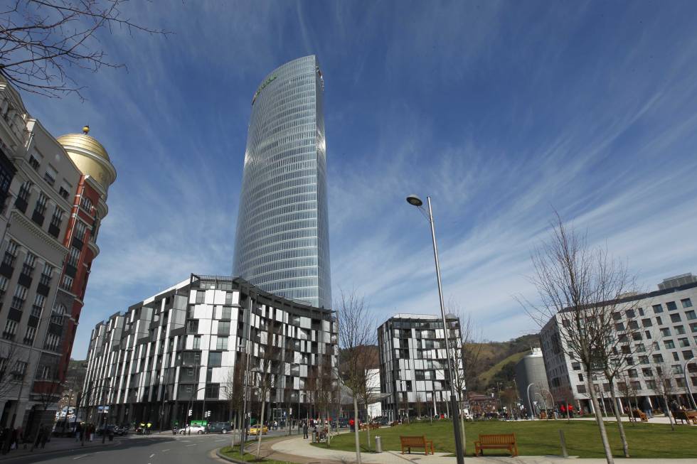 Iberdrola reordena sus filiales y asciende a Mesonero a vicepresidente de Internacional 