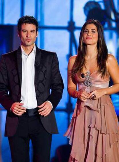De izquierda a derecha, Nico Abad y Nuria Roca.