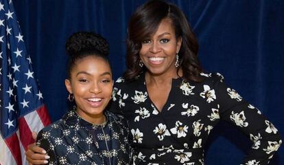 Yara Shahidi y Michelle Obama en una fotografía de la cuenta de Instagram de la actriz, publicada el 11 de enero de 2017.