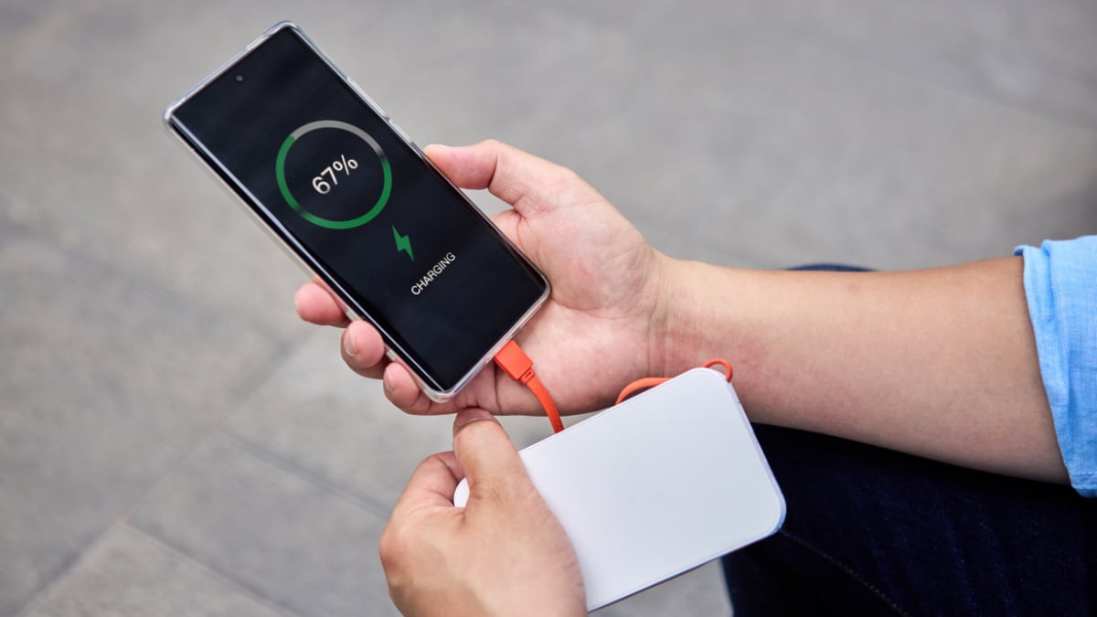 Las baterías externas mejor valoradas para viajar, trabajar o salir sin miedo a quedarse sin batería