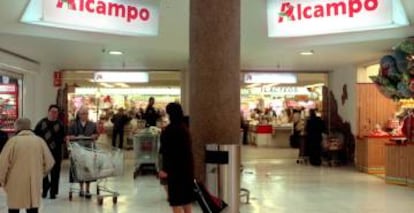 Comercio de Alcampo en el centro comercial 