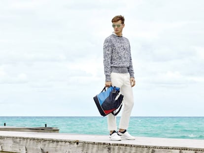 La colección de moda masculina que Louis Vuitton presenta esta temporada está repleta de referencias náuticas.