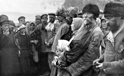 Campesinos rusos en Stávropol durante la hambruna de 1921. 