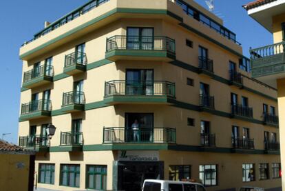 Fachada del centro Hospiten Tamaragua, en Puerto de la Cruz (Tenerife).