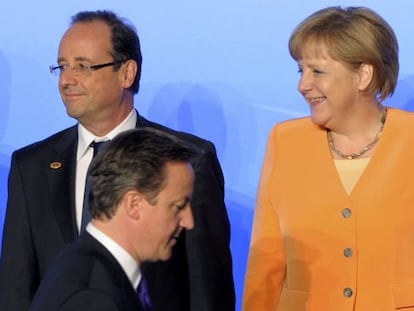 Hollande, Cameron y Merkel en la cumbre de la OTAN en Chicago en 2012.