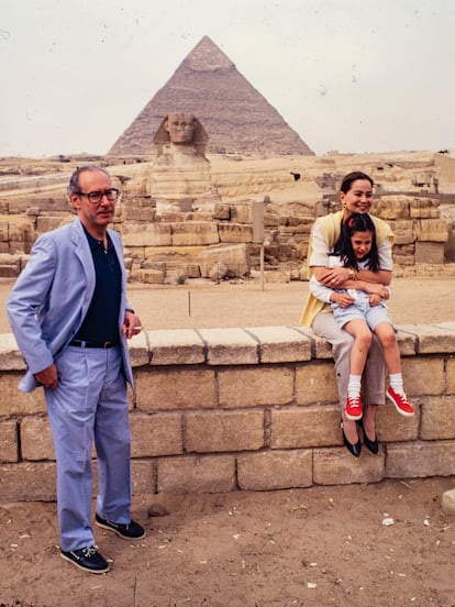 Miguel Boyer e Isabel Preysler viajaron junto a su hija Ana (en la foto) Boyer a Egipto en 1987. También les acompañó la primogénita de la 'socialité', Chabeli Iglesias, fruto de su primer matrimonio con Julio Iglesias. 