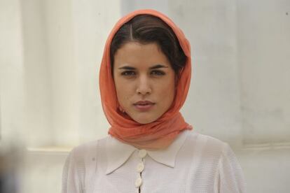 Adriana Ugarte protagoniza 'El tiempo entre costuras'.