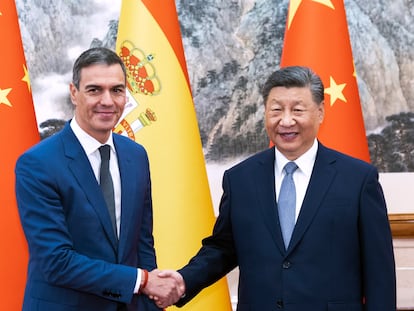 In this photo released by Xinhua News Agency, visiting Spainish Prime Minister Pedro Sanchez, left, meets with Chinese President Xi Jinping at the Diaoyutai State Guesthouse in Beijing, Monday, Sept. 9, 2024. (Huang Jingwen/Xinhua via AP)