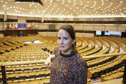 Cristina Cartes, de 30 años, en el Parlamento Europeo, en Bruselas, este viernes.