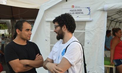 Nuestro compañero de Médicos del Mundo habla con Andrés, psicólogo del Ministerio de Salud.