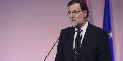 El presidente del Gobierno, Mariano Rajoy, al anunciar la bajada del IRPF:
