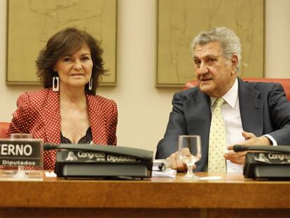 Carmen Calvo, en la comisión constitucional en el Congreso.