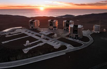 Vista de los cuatro telescopios del centro.