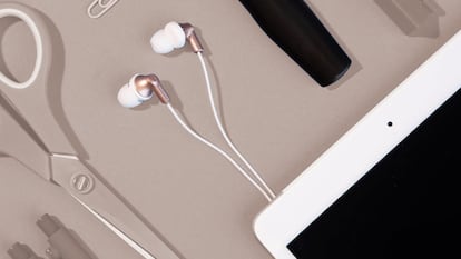 Llama, escucha tu música favorita y entrena con uno de estos audífonos con cable