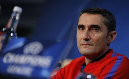 Ernesto Valverde en la conferencia de prensa. 