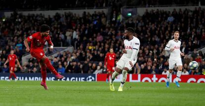 Gnabry marca el séptimo del Bayern al Tottenham.