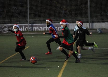 El Benjamín B del Villaverde, entrenando tras el 0-31 recibido ante el Madrid.