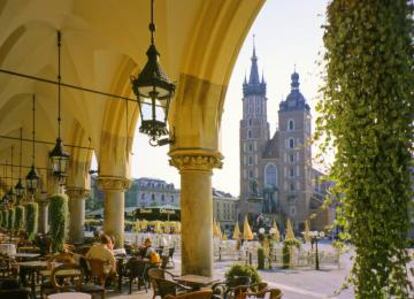 Terraza en la plaza del Mercado de Cracovia.