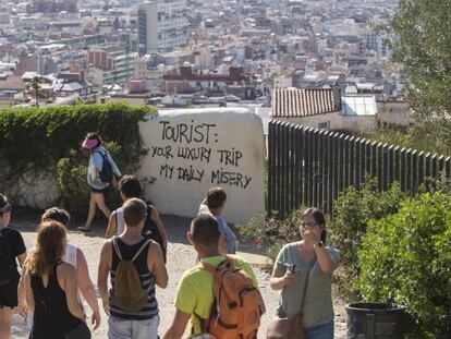 La regulación municipal de las viviendas de uso turístico: el gran salto al vacío