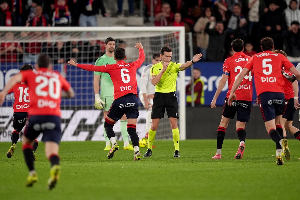 Un Real Madrid sin remedio vuelve a las andadas contra Osasuna | Fútbol ...