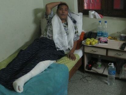 El joven Megmar Tenzin convalece en Nueva Delhi