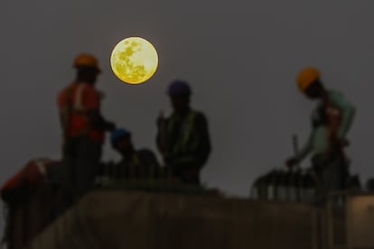 Luna de Nieve España