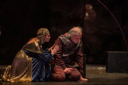 Ana Belén y Lluís Homar interpretan la obra 'Antonio y Cleopatra', de William Shakespeare, en el Festival Internacional de Teatro Clásico de Almagro de 2021.