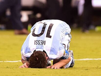 Messi tras fallar un penalti en la final de la Copa América con Argentina, el pasado junio