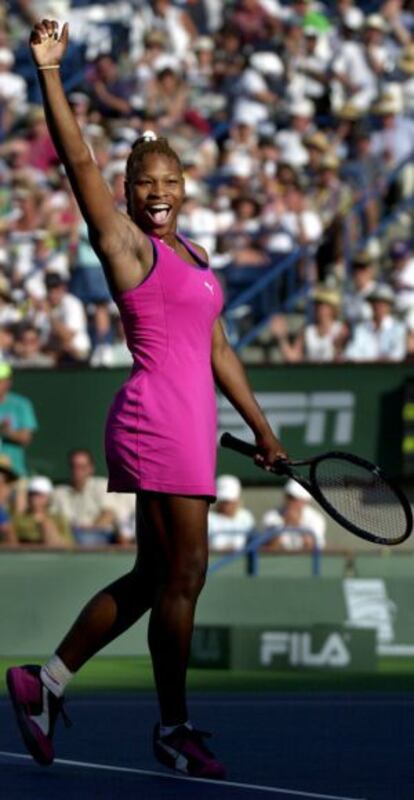 Serena Williams celebra su victoria frente a Kim Clijsters en Indian Wells, en 2001.