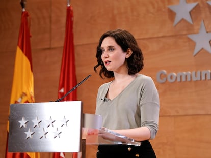 Fotografía facilitada por la Comunidad de Madrid de su presidenta, Isabel Díaz Ayuso, en una comparecencia este miércoles para hablar de la situación ante el avance del coronavirus.