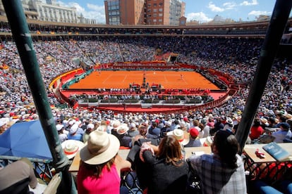 Vista general de la plaza de toros de Valencia durante el partido de Rafael Nadal y el alemán Alexander Zverev, el 8 de abril de 2018.