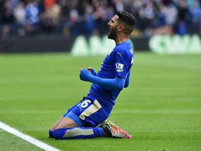 Mahrez comemora gol contra o Swansea.