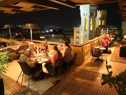 Terraza del hotel Notre Dame, en Jerusal&eacute;n.