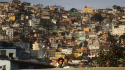 Rocinha, a maior favela do Brasil, vive dias de tens&atilde;o